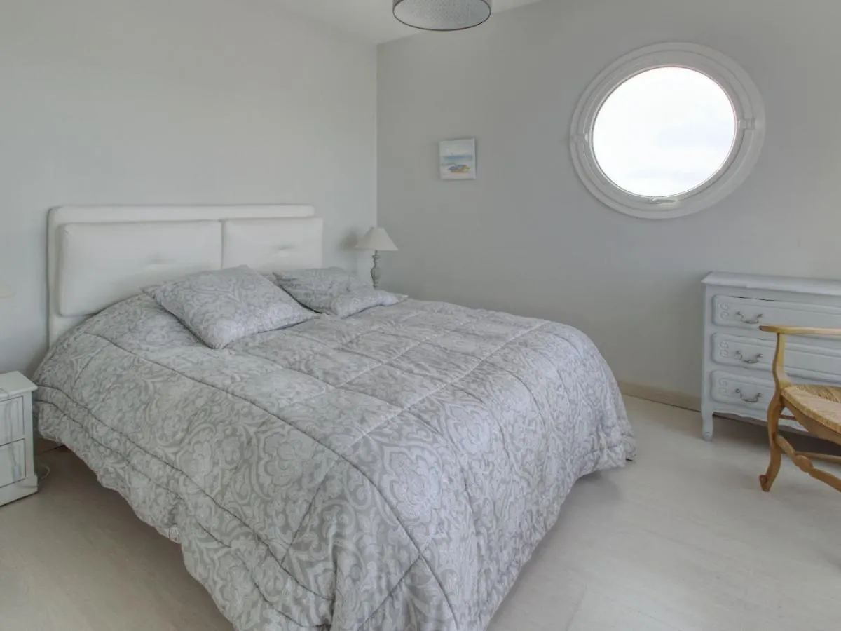 Apartment Les Terrasses-2 By Interhome Saint-Malo 0*,