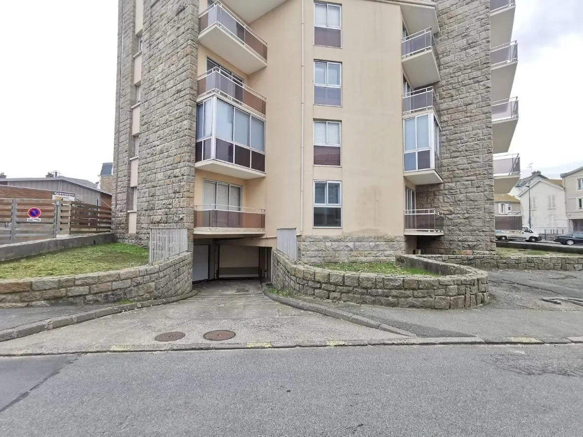 Apartment Les Terrasses-2 By Interhome Saint-Malo